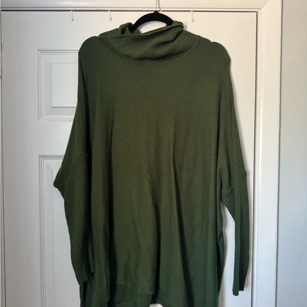 Green Loose Fitting Turtle Cowl Neck